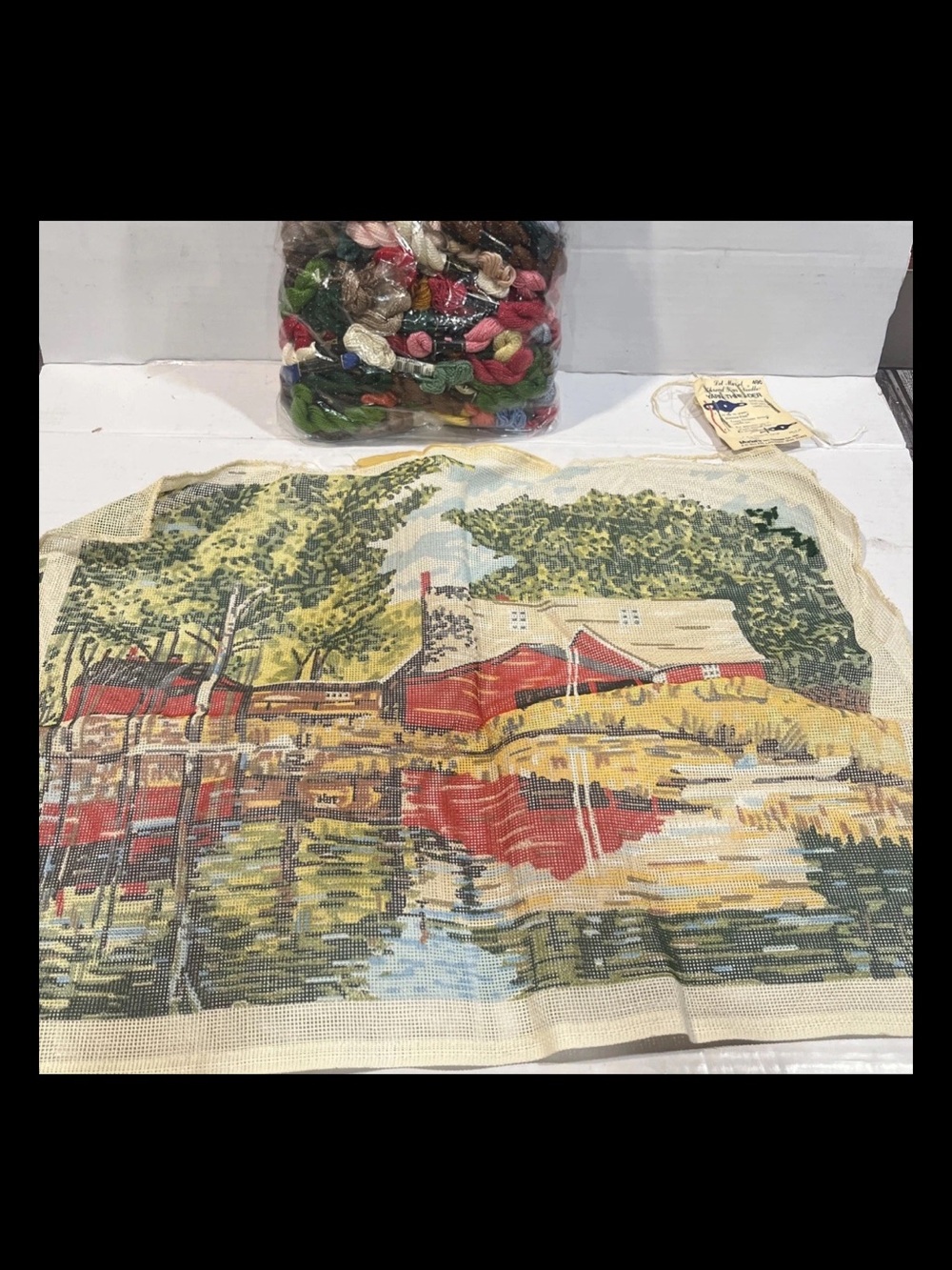 MARGOT DE PARIS VTG?  Printed Needlepoint Tapestry Canvas CountryHouse Lake